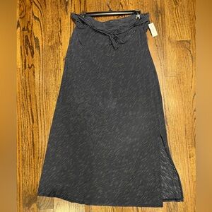 Westport Navy Blue White Striped Long Skirt Sz 2x NWT